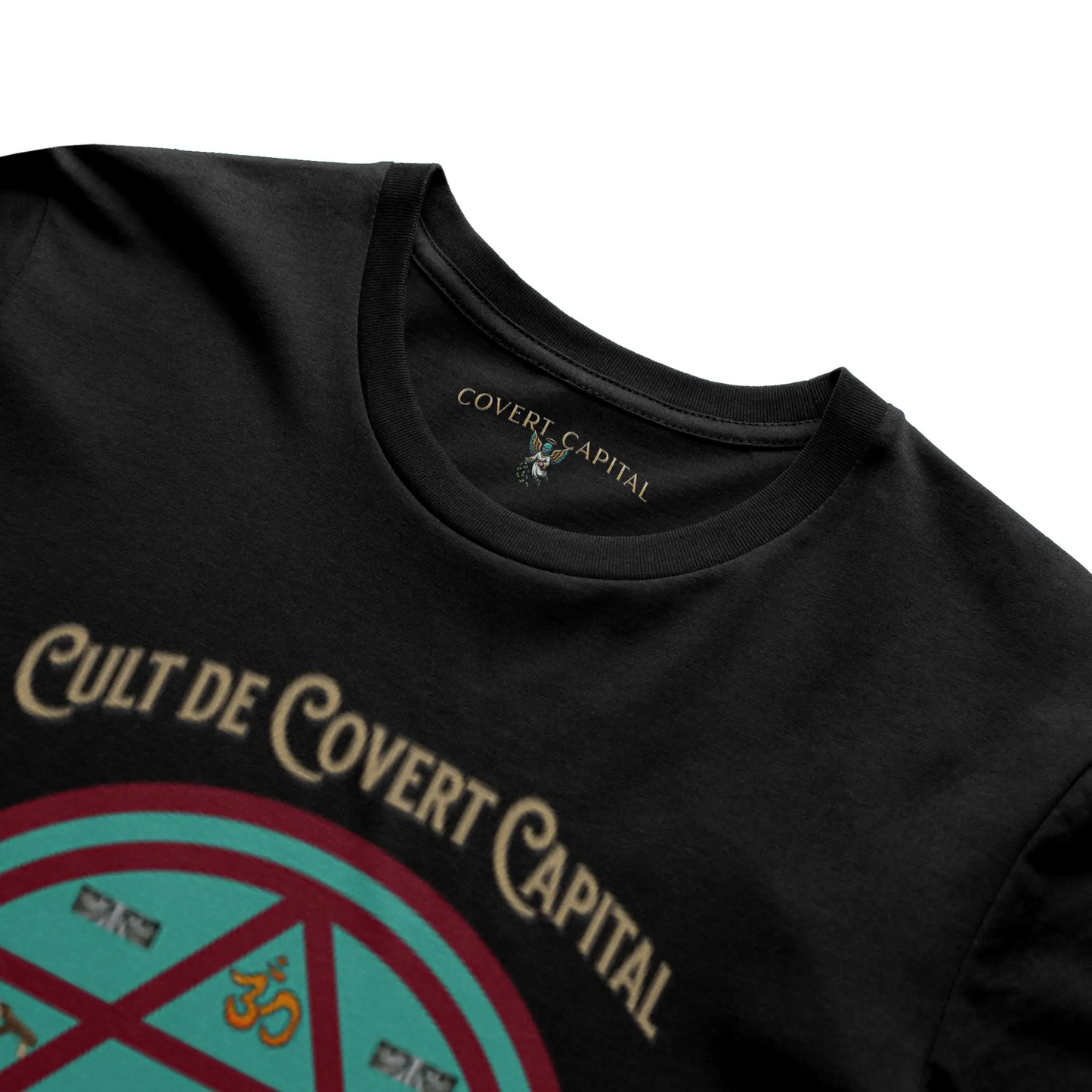 Cult de Covert Capital Crest T-shirt